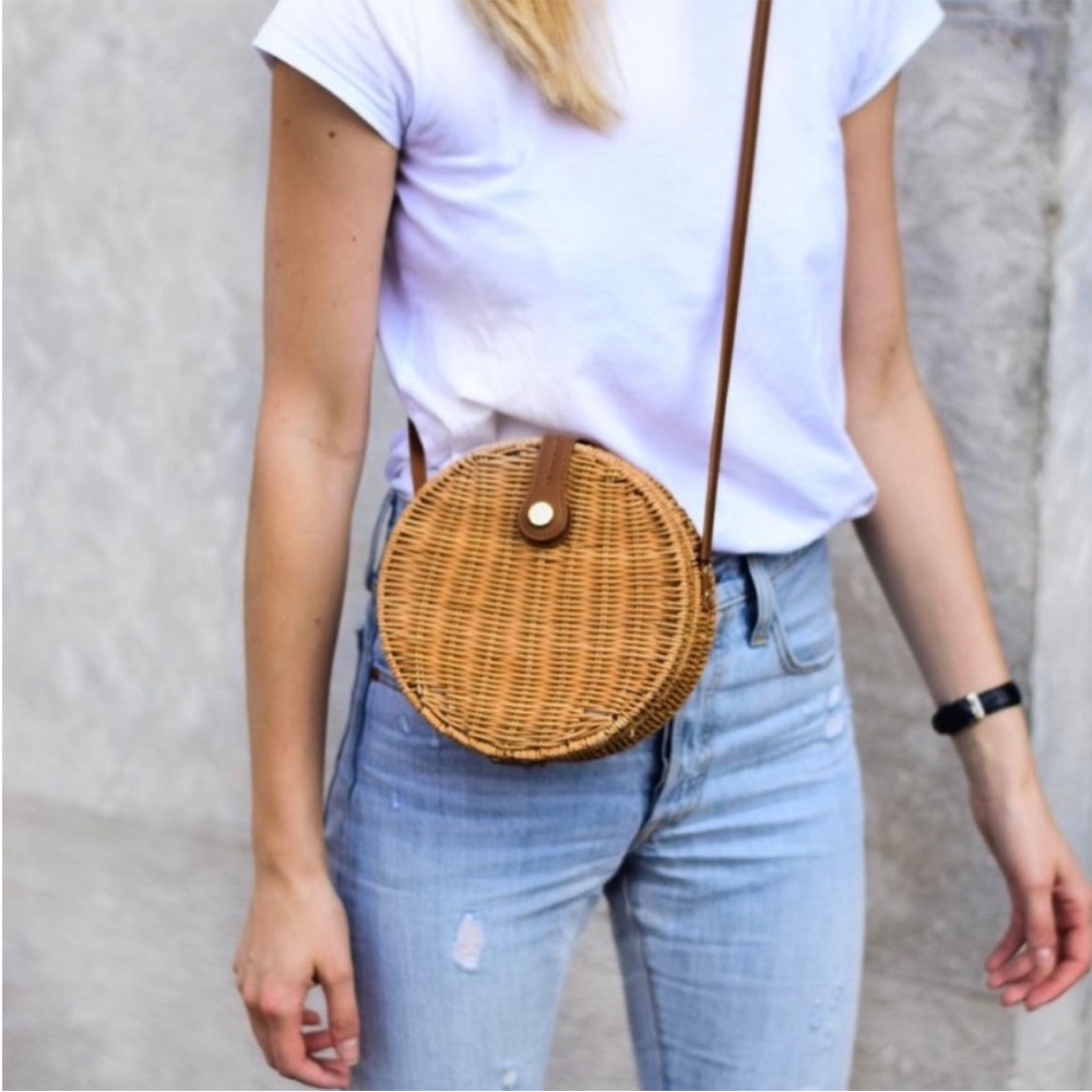 ZARA Round Raffia Crossbody Bag Woven Rattan Wicker Tan Straw/Brown Leather 8in